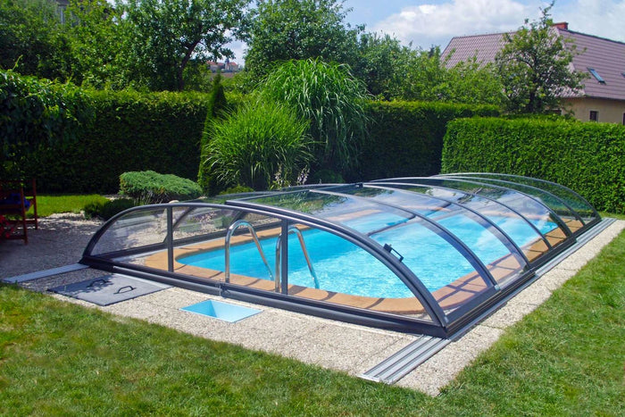 Poolüberdachung Alukov Azure Flat Compact Box 855 x 450 cm